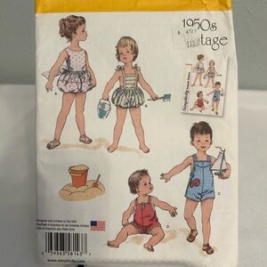Simplicity 8143 Baby's One-Piece Play Suit Pattern